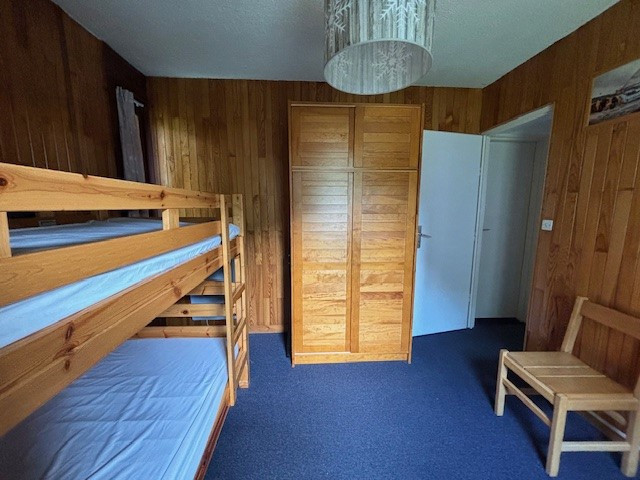 _lv_images__lot_0000110006_09_14177405