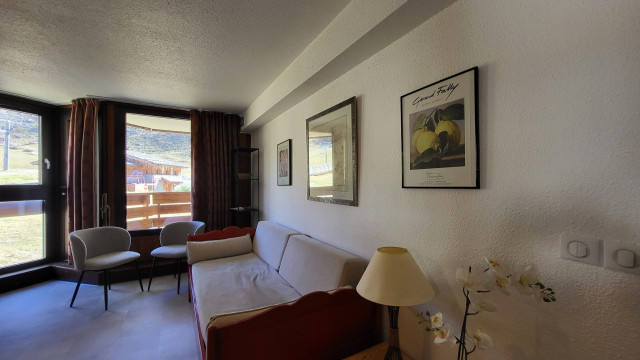 _lv_images__lot_0000210009_01_15472420