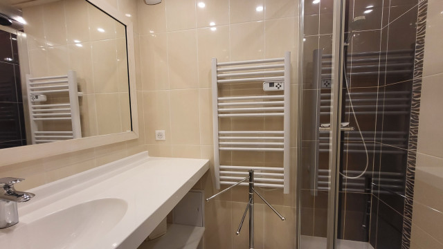_lv_images__lot_0000210009_09_15472428