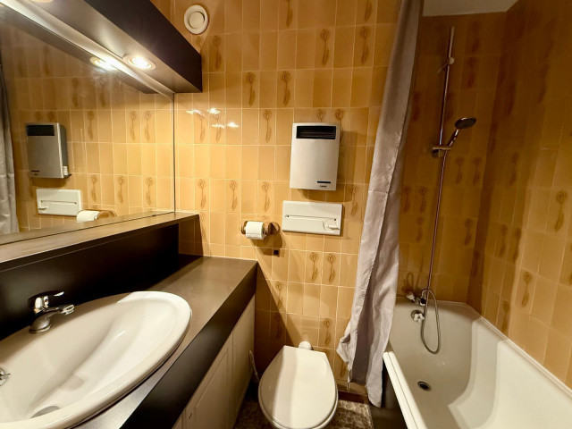 _lv_images__lot_0000230092_05_14234891