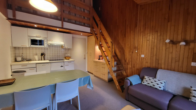 _lv_images__lot_0000230116_01_14392079