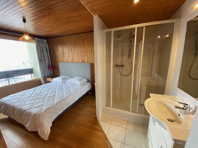 _lv_images__lot_0000230133_05_13165532