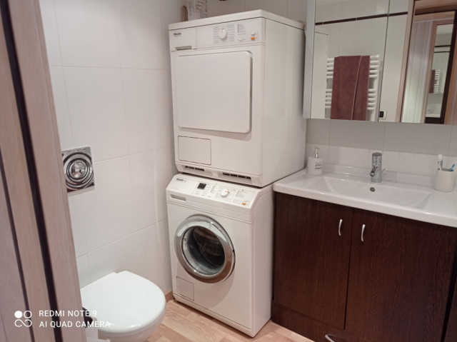 _lv_images__lot_0000230137_06_14419323