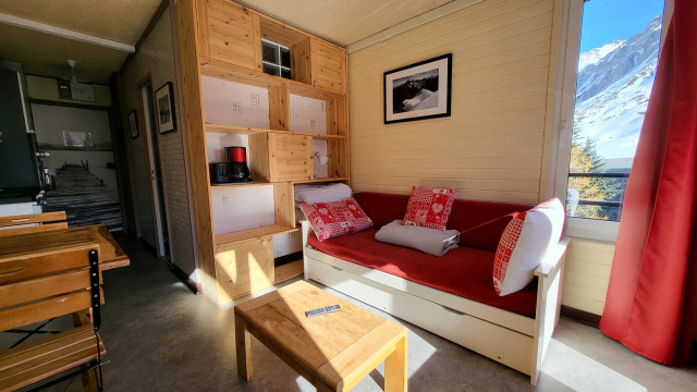 _lv_images__lot_0000230145_01_14372989