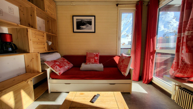 _lv_images__lot_0000230145_02_13081871