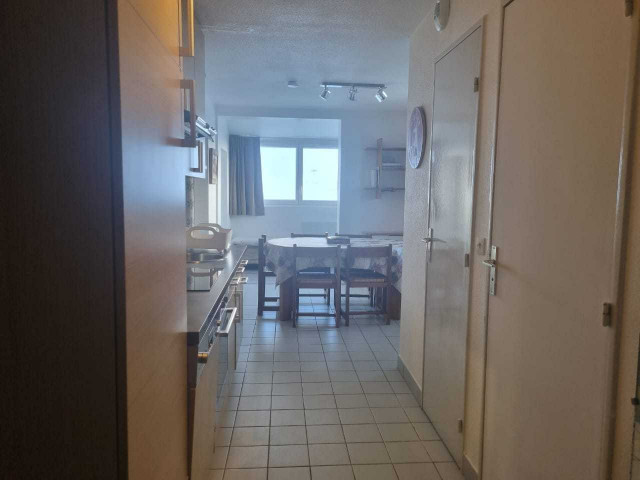 _lv_images__lot_0000230155_07_14456878