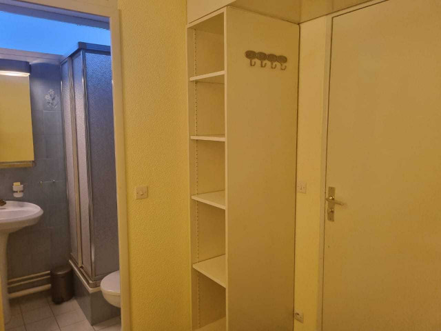 _lv_images__lot_0000230155_12_13165582