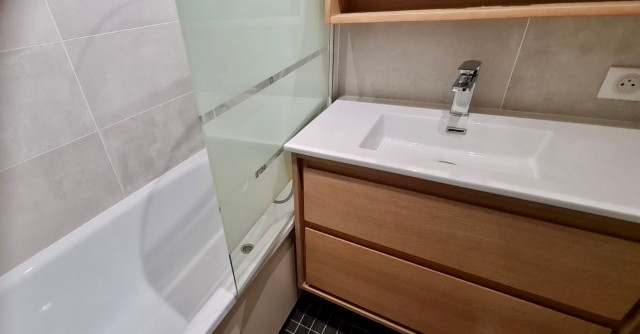 _lv_images__lot_0000230158_07_14419274