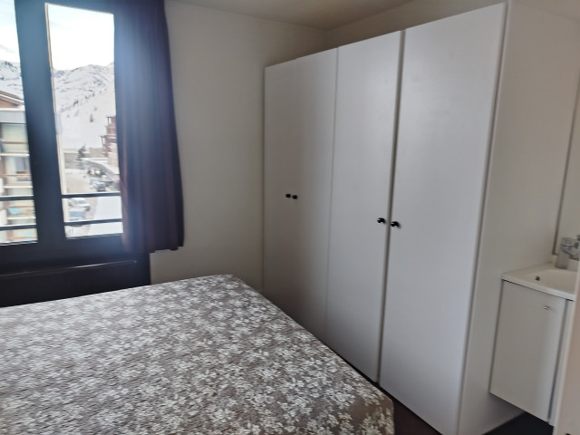 _lv_images__lot_0000230160_06_13825745