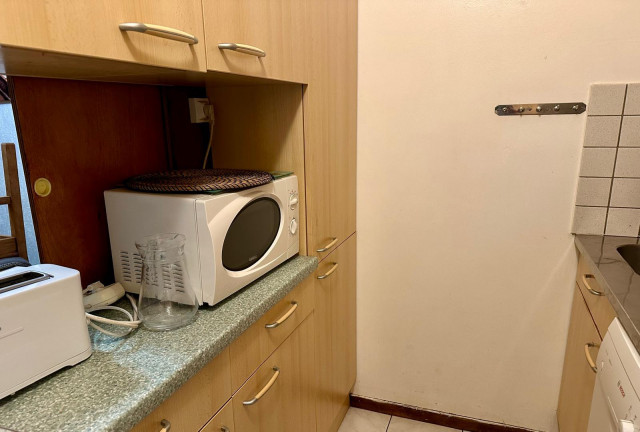 _lv_images__lot_0000230161_04_13835185