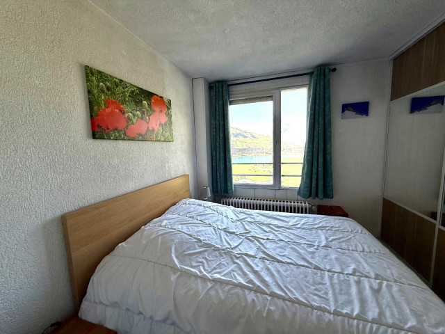 _lv_images__lot_0000230166_08_12847764