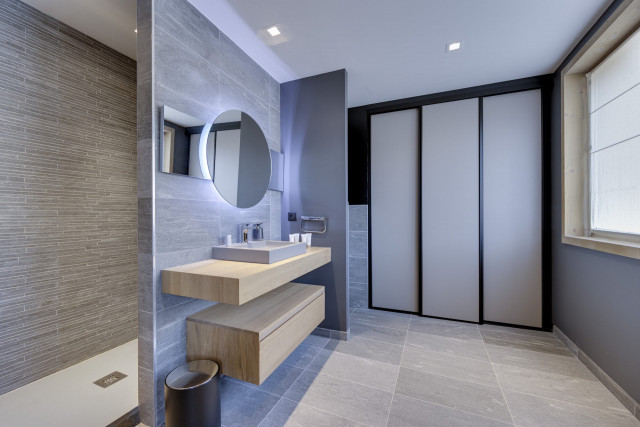 _lv_images__lot_0060511346_09_14034728