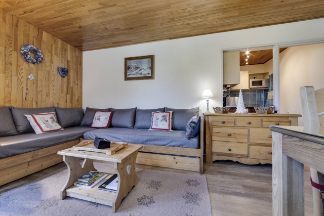 _lv_images__lot_0074061438_02_13083932