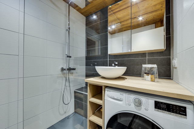 _lv_images__lot_0074061438_07_14035093