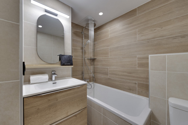 _lv_images__lot_0074061685_11_13158598