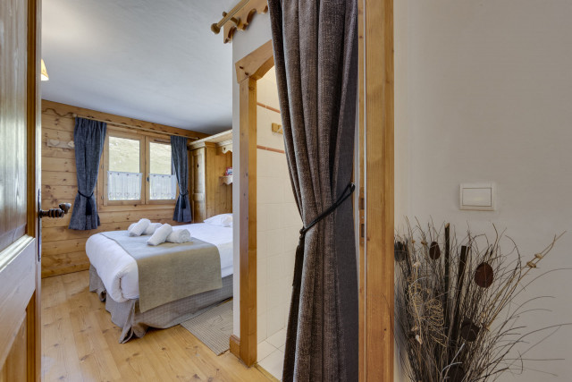 _lv_images__lot_0075230318_08_14236654