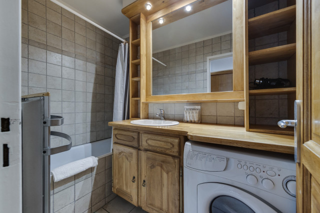 _lv_images__lot_0075553428_08_13177642