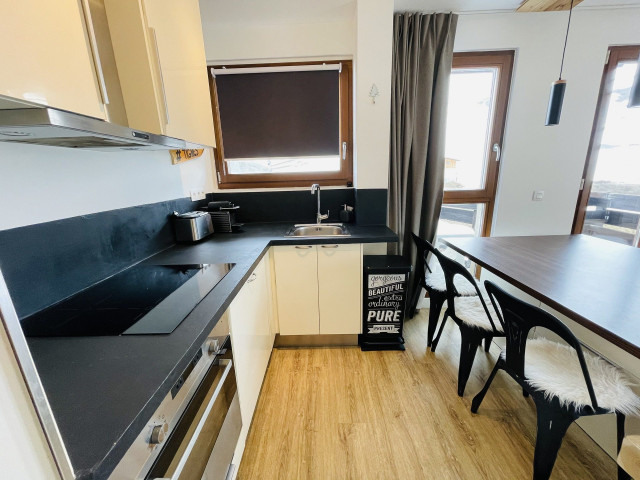 _lv_images__lot_0075553434_06_13083700