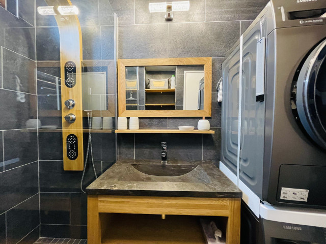 _lv_images__lot_0075553434_11_13083705