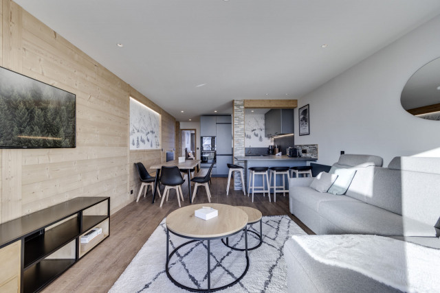 _lv_images__lot_0075553527_01_14468438