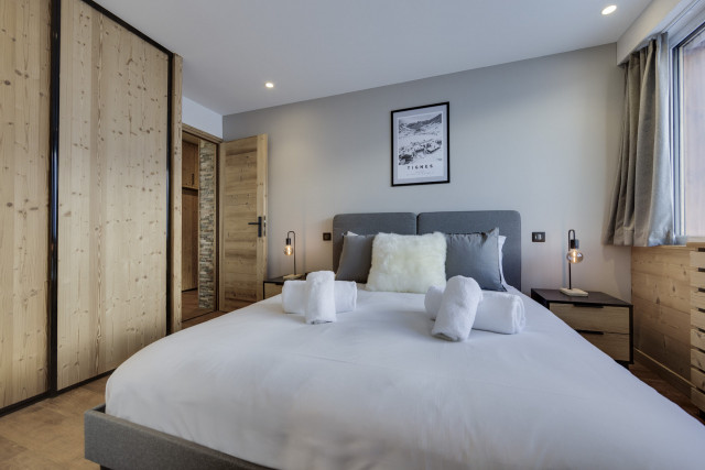 _lv_images__lot_0075553527_06_14034550