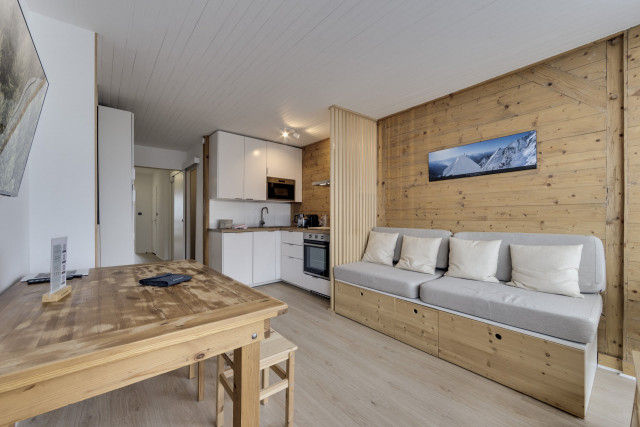 _lv_images__lot_0075553557_02_14034910