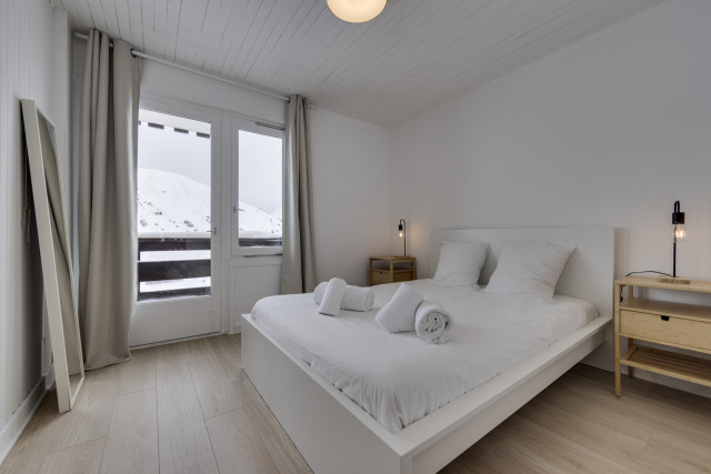 _lv_images__lot_0075553557_06_14449909