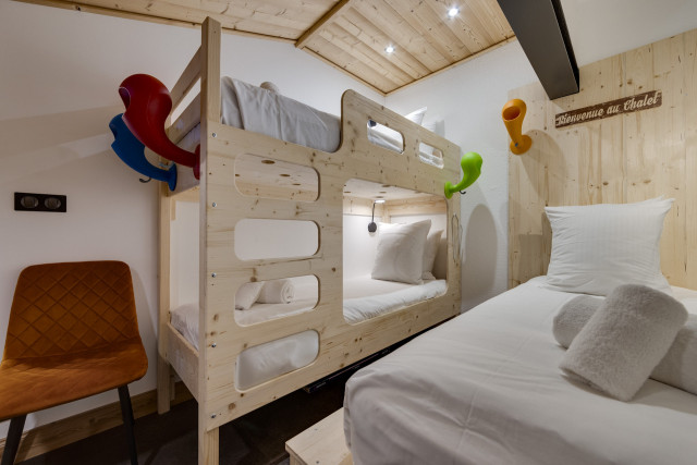 _lv_images__lot_0075553671_08_14034848