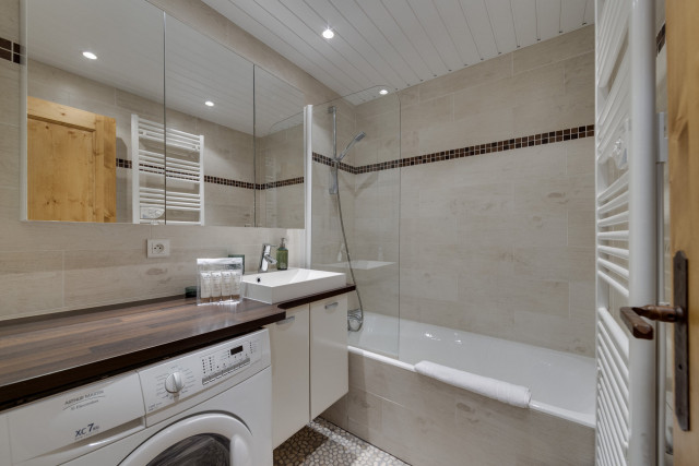 _lv_images__lot_0075553733_09_13457892