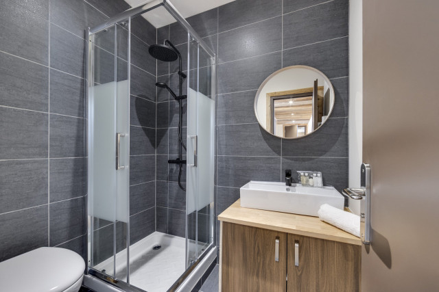 _lv_images__lot_0075553797_11_13590174