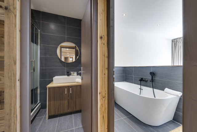 _lv_images__lot_0075553797_16_14421488