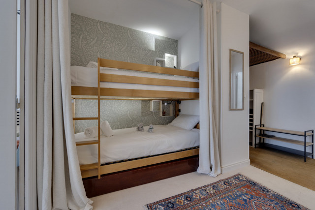 _lv_images__lot_0075553812_08_14236990