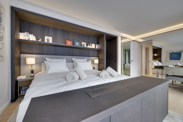 _lv_images__lot_0075553880_04_14421221