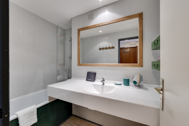 _lv_images__lot_0075554052_09_13271312