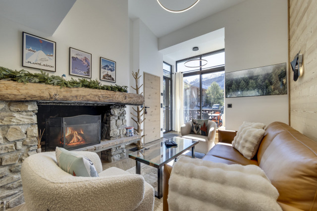 _lv_images__lot_0075554056_01_14169130