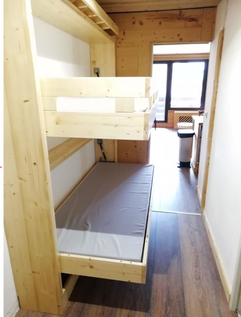 _lv_images__lot_0903000438_16_13167048