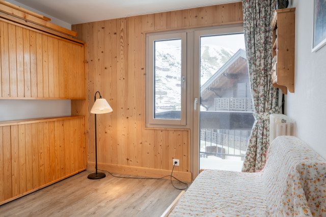 a7405351-hdr-2-12813725