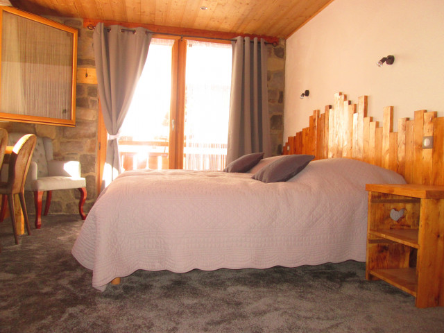 chambre3-chalet-montebianco-tignes