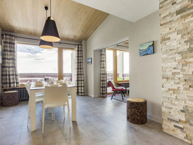 Espace salle à manger location-appartement-hauts de val claret-ski-tignes