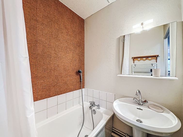 5315AC7F85391FE0AE9AE46DF33E4A52.jpg 5315AC7F85391FE0AE9AE46DF33E4A52.jpg