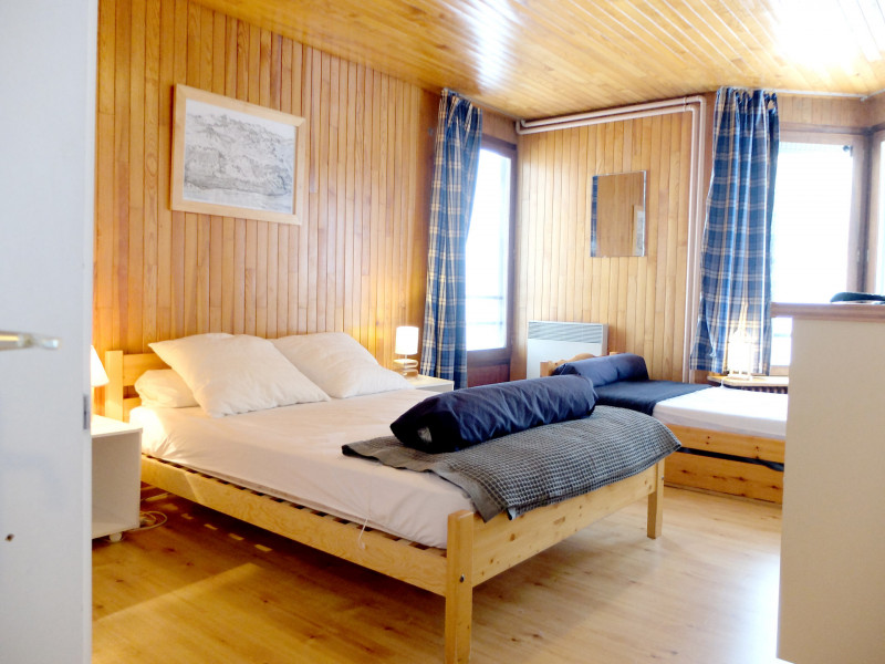CHAMBRE AVEC LIT DOUBLE