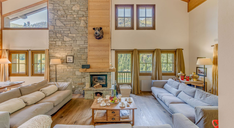 _lv_images__lot_0000000100_05_13998998