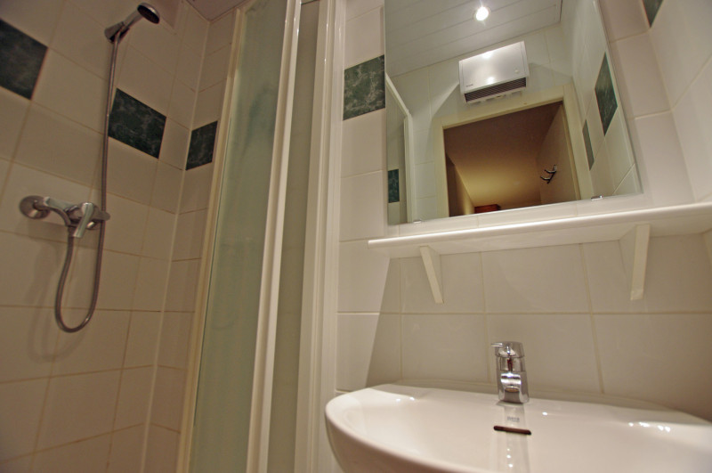 _lv_images__lot_0000000104_15_13584871 _lv_images__lot_0000000104_15_13584871