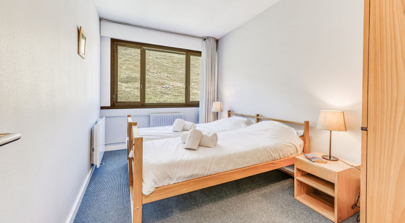 _lv_images__lot_0000000105_10_13078331 _lv_images__lot_0000000105_10_13078331