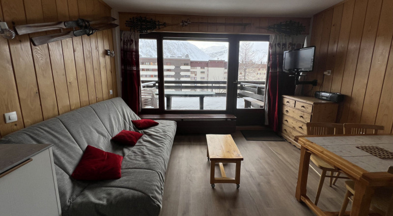 _lv_images__lot_0000000109_01_14231633 _lv_images__lot_0000000109_01_14231633