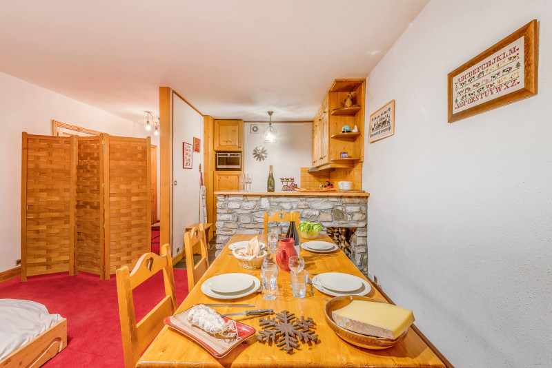 _lv_images__lot_0000000124_09_15383905
