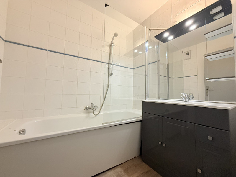 _lv_images__lot_0000000160_07_13573669