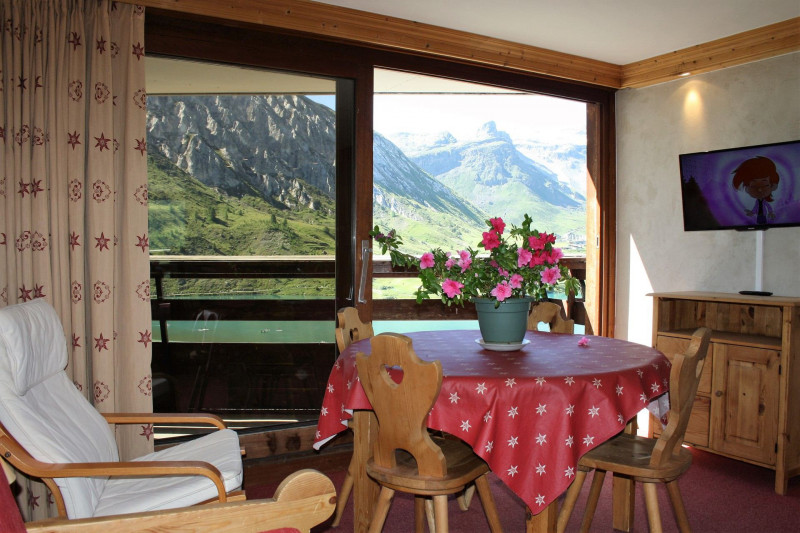 _lv_images__lot_0000000173_06_15384765