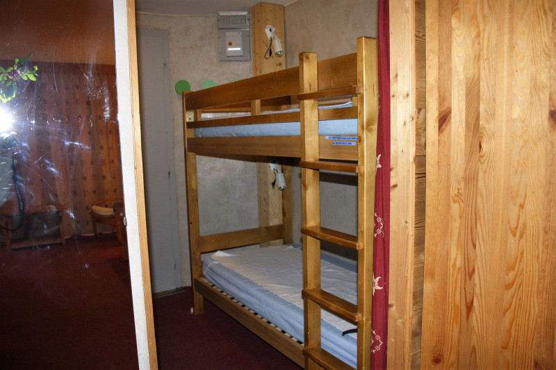 _lv_images__lot_0000000173_08_14454388