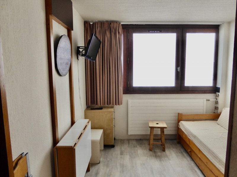 _lv_images__lot_0000000176_05_13547428 _lv_images__lot_0000000176_05_13547428